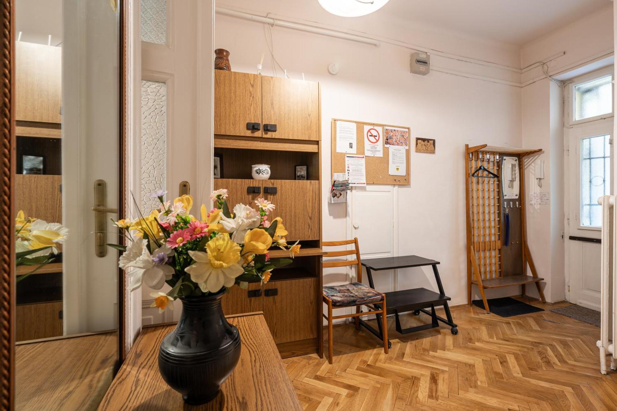 Bpr W21 Retro Home With Balcony بودابست المظهر الخارجي الصورة
